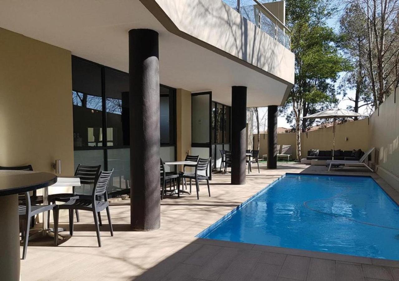 Zuri Residences At Ten Degrees ヨハネスブルグ エクステリア 写真