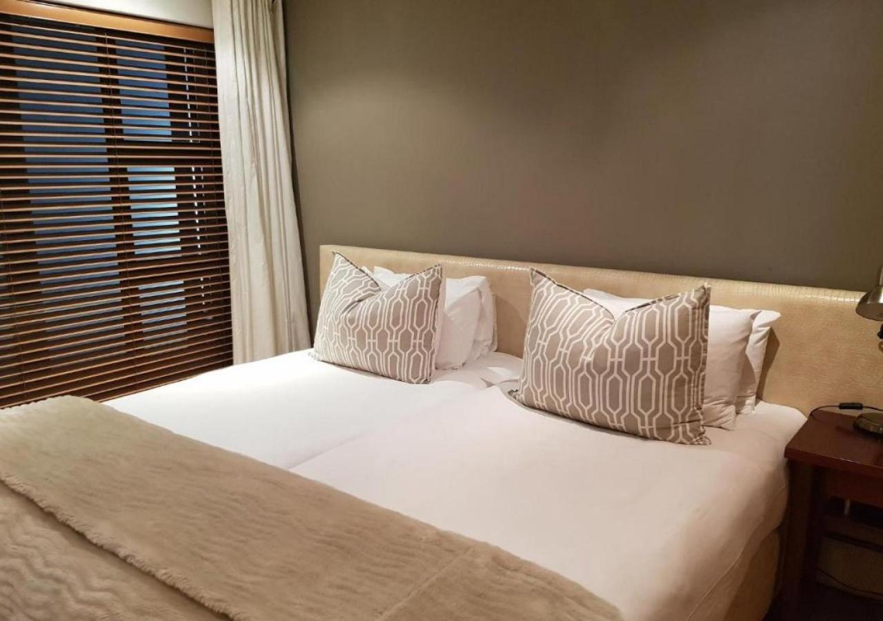 Zuri Residences At Ten Degrees ヨハネスブルグ エクステリア 写真