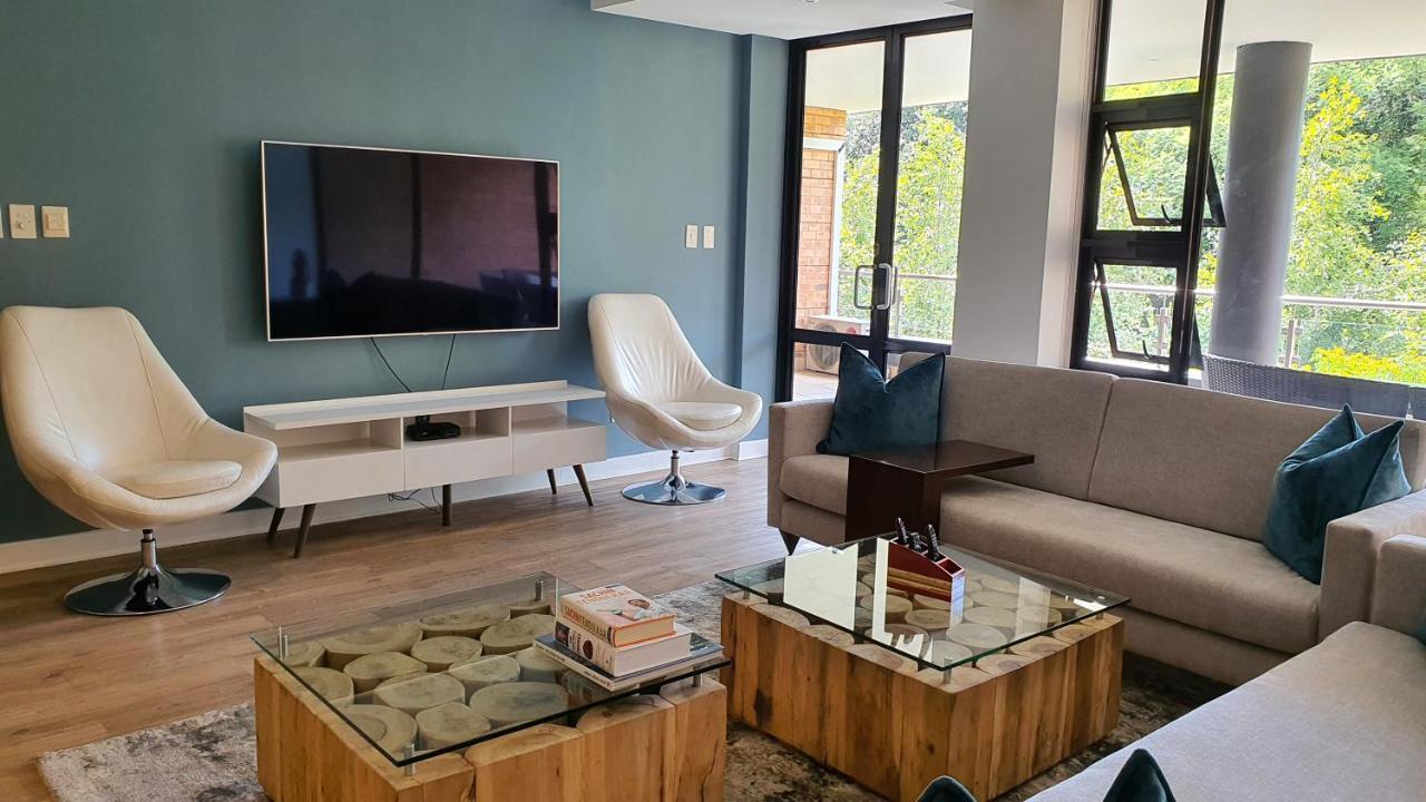 Zuri Residences At Ten Degrees ヨハネスブルグ エクステリア 写真