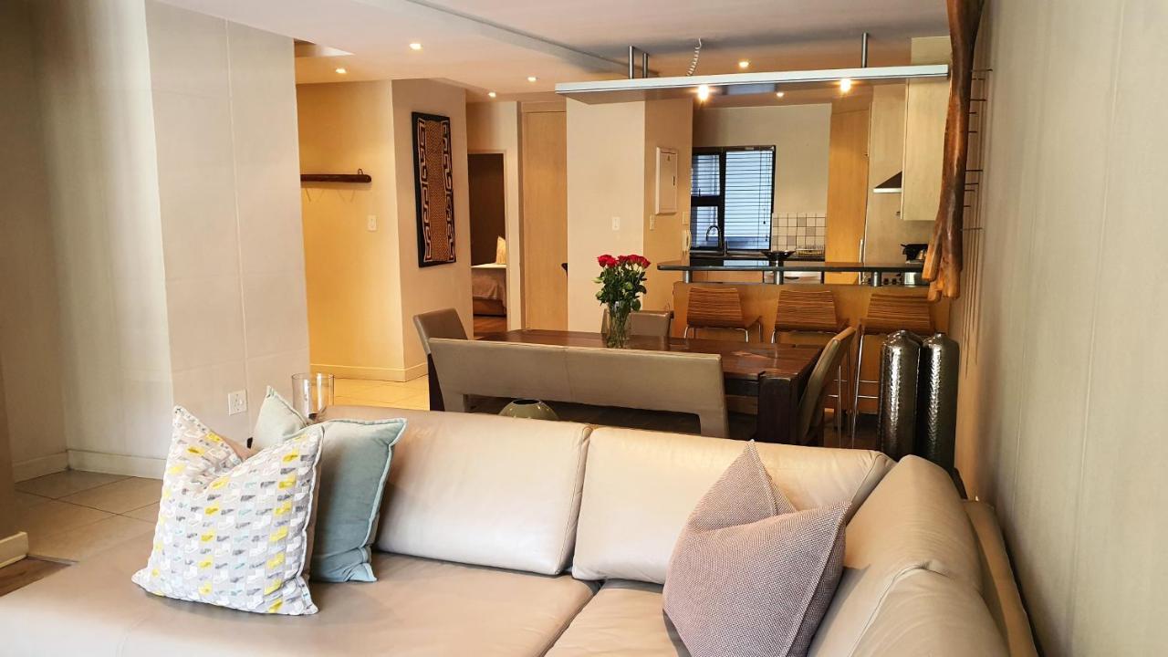 Zuri Residences At Ten Degrees ヨハネスブルグ エクステリア 写真