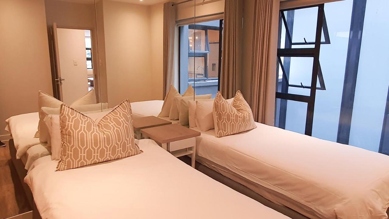 Zuri Residences At Ten Degrees ヨハネスブルグ エクステリア 写真
