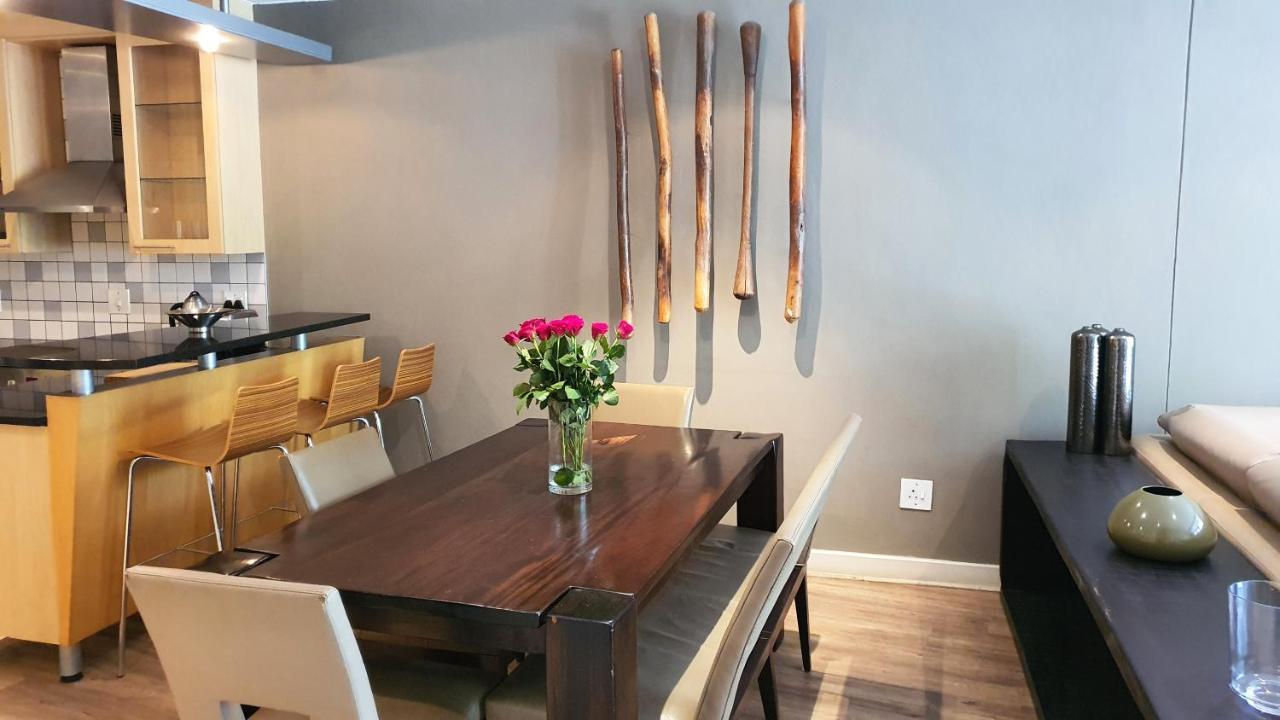 Zuri Residences At Ten Degrees ヨハネスブルグ エクステリア 写真