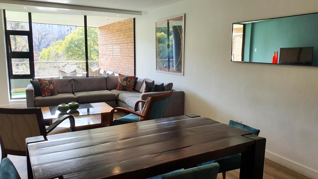Zuri Residences At Ten Degrees ヨハネスブルグ エクステリア 写真