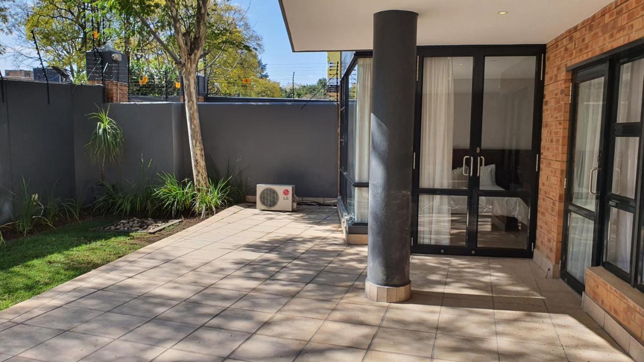 Zuri Residences At Ten Degrees ヨハネスブルグ エクステリア 写真