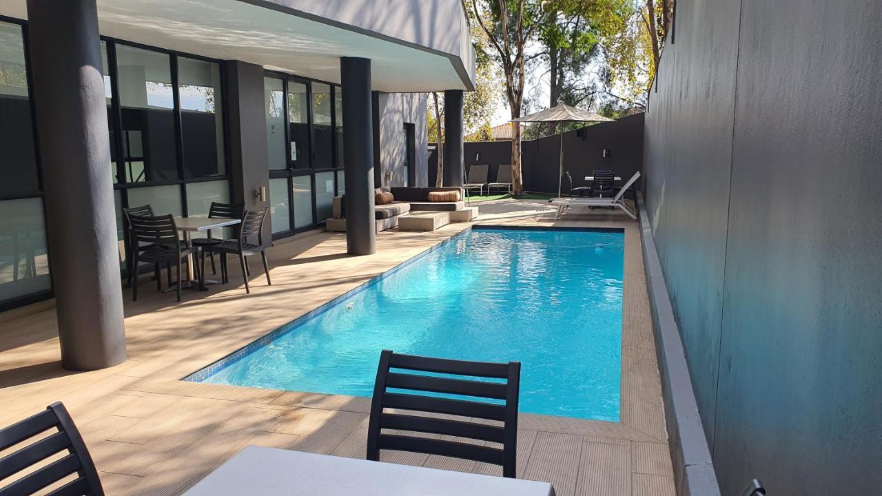 Zuri Residences At Ten Degrees ヨハネスブルグ エクステリア 写真