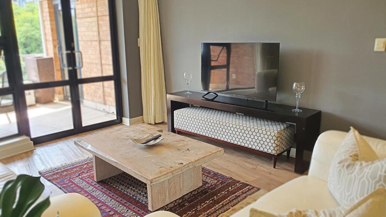 Zuri Residences At Ten Degrees ヨハネスブルグ エクステリア 写真