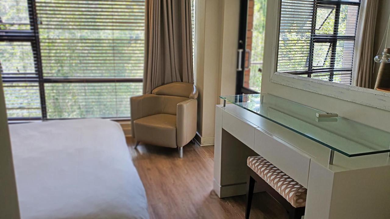 Zuri Residences At Ten Degrees ヨハネスブルグ エクステリア 写真