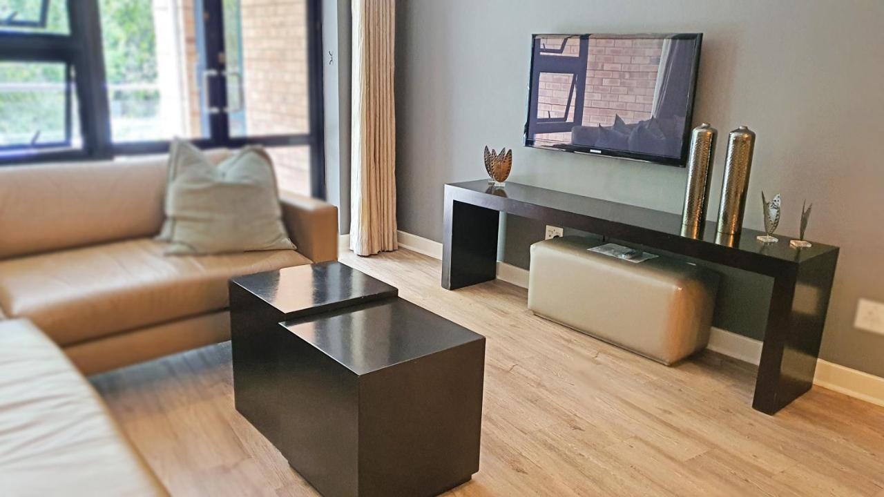 Zuri Residences At Ten Degrees ヨハネスブルグ エクステリア 写真